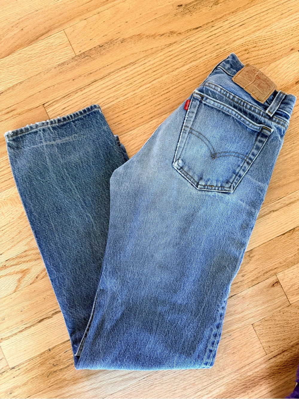 1980s Levi’s USA 701 Tag 28x32 Actual 26x28.75